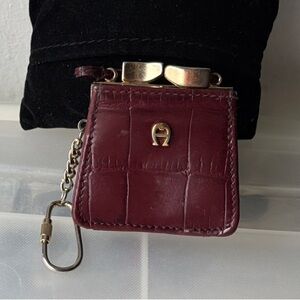 🟣New Etienne Aigner Mini Burgundy & Gold Tone Keychain Purse/Bag